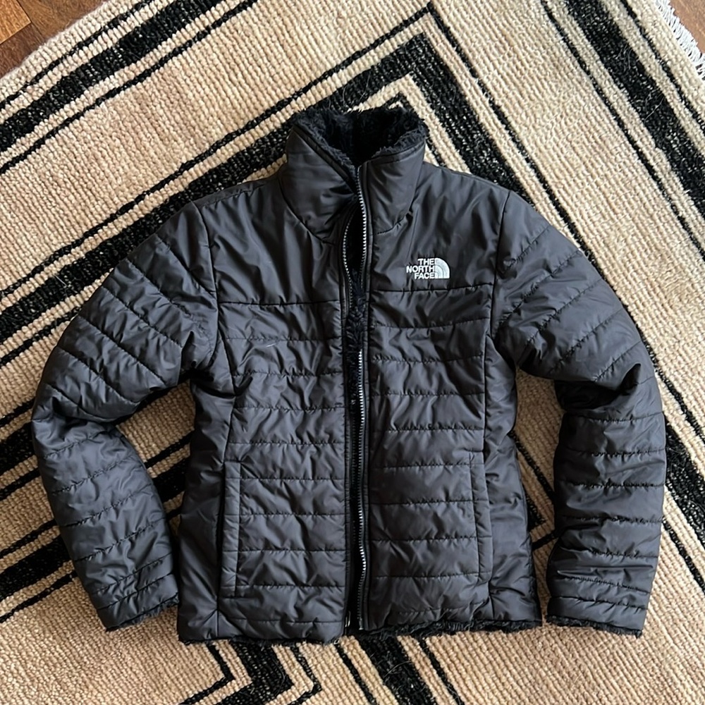The North Face Girls Reversible Black Jacket Medium